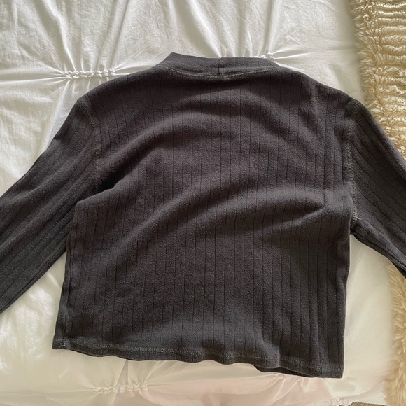 American eagle long sleeve - Picture 2 of 4